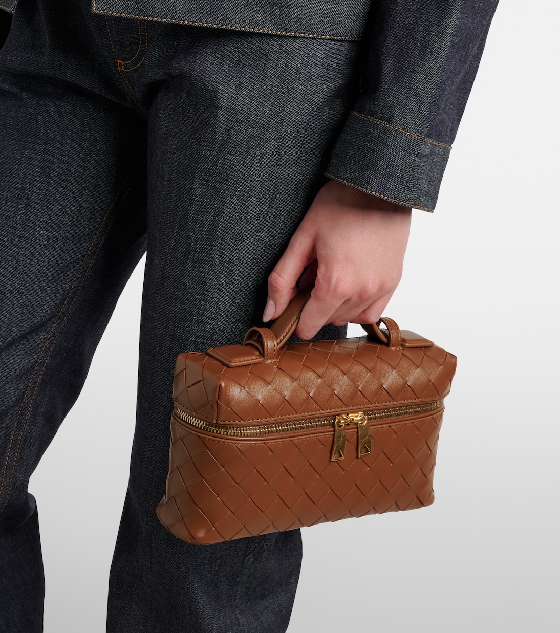 Bang Bang Intrecciato leather vanity bag | Bottega Veneta