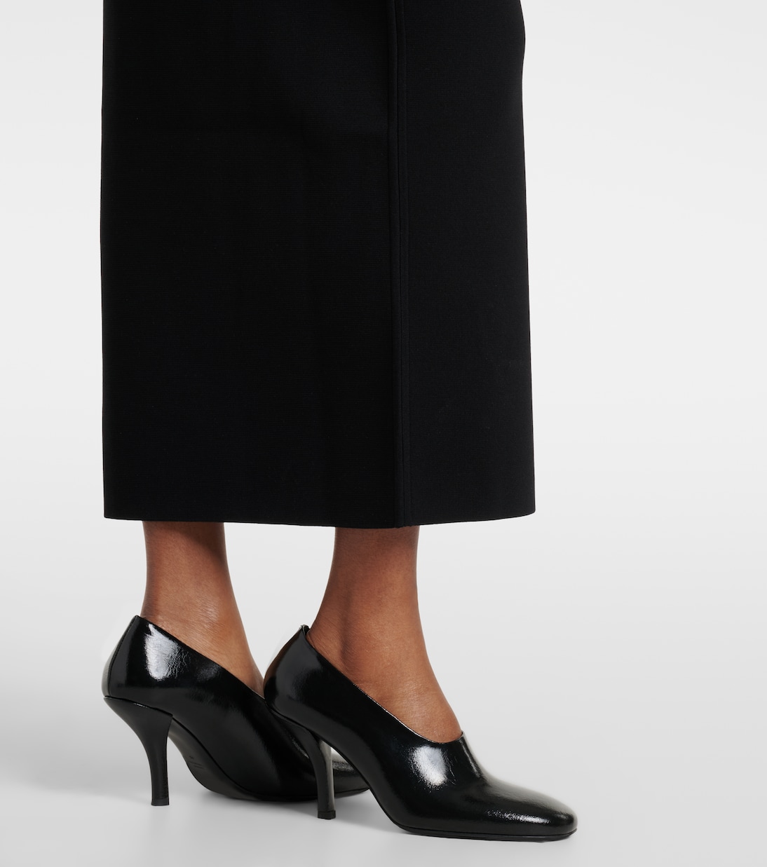 Vestido midi con cuello halter | Toteme