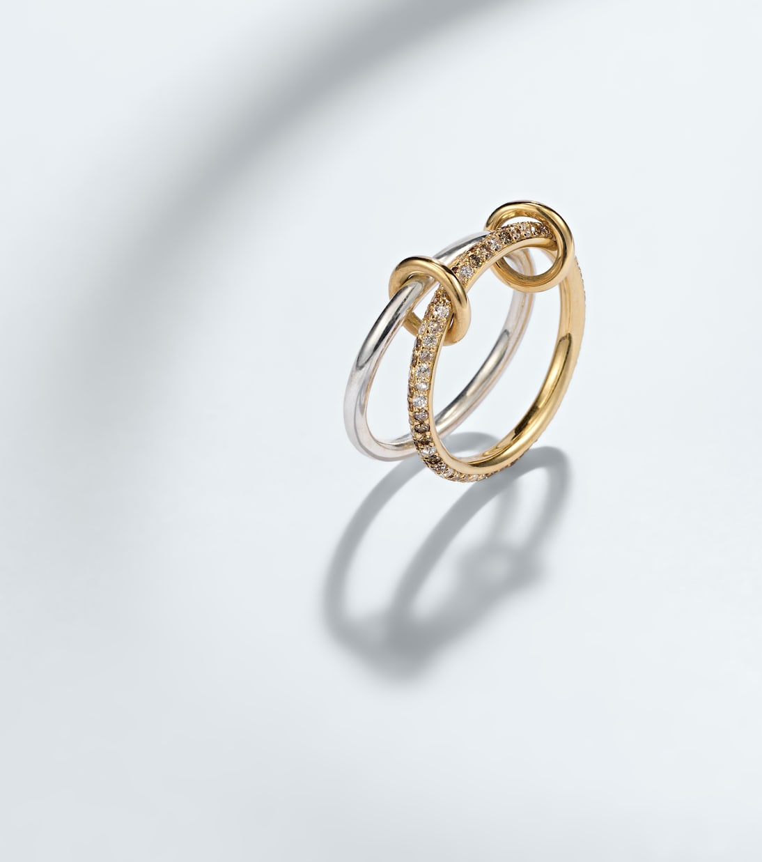 Virgo Petite 18kt gold (750/1000) and sterling silver ring with diamonds | Spinelli Kilcollin