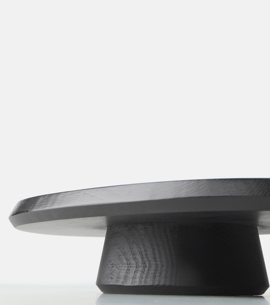 Dune wooden cake stand by Kelly Wearstler | Serax