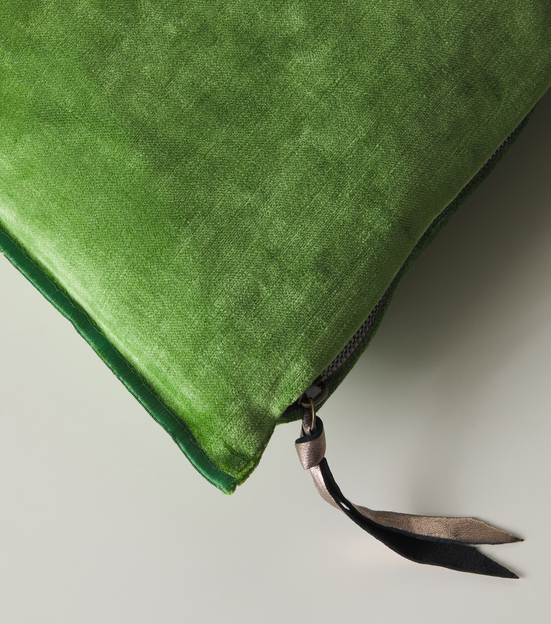 Leather-trimmed cushion | Maison de Vacances