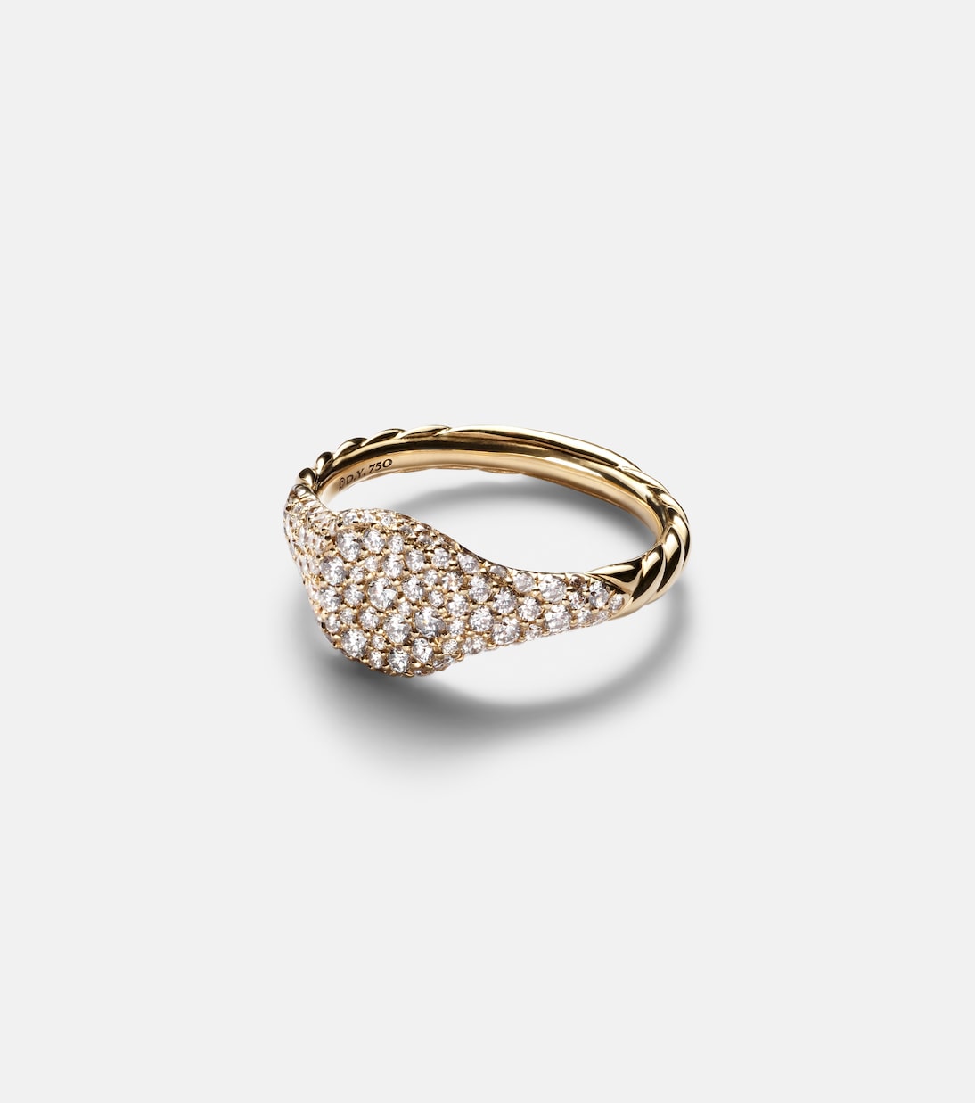 Petite Pavé 18kt gold pinky ring with diamonds | David Yurman