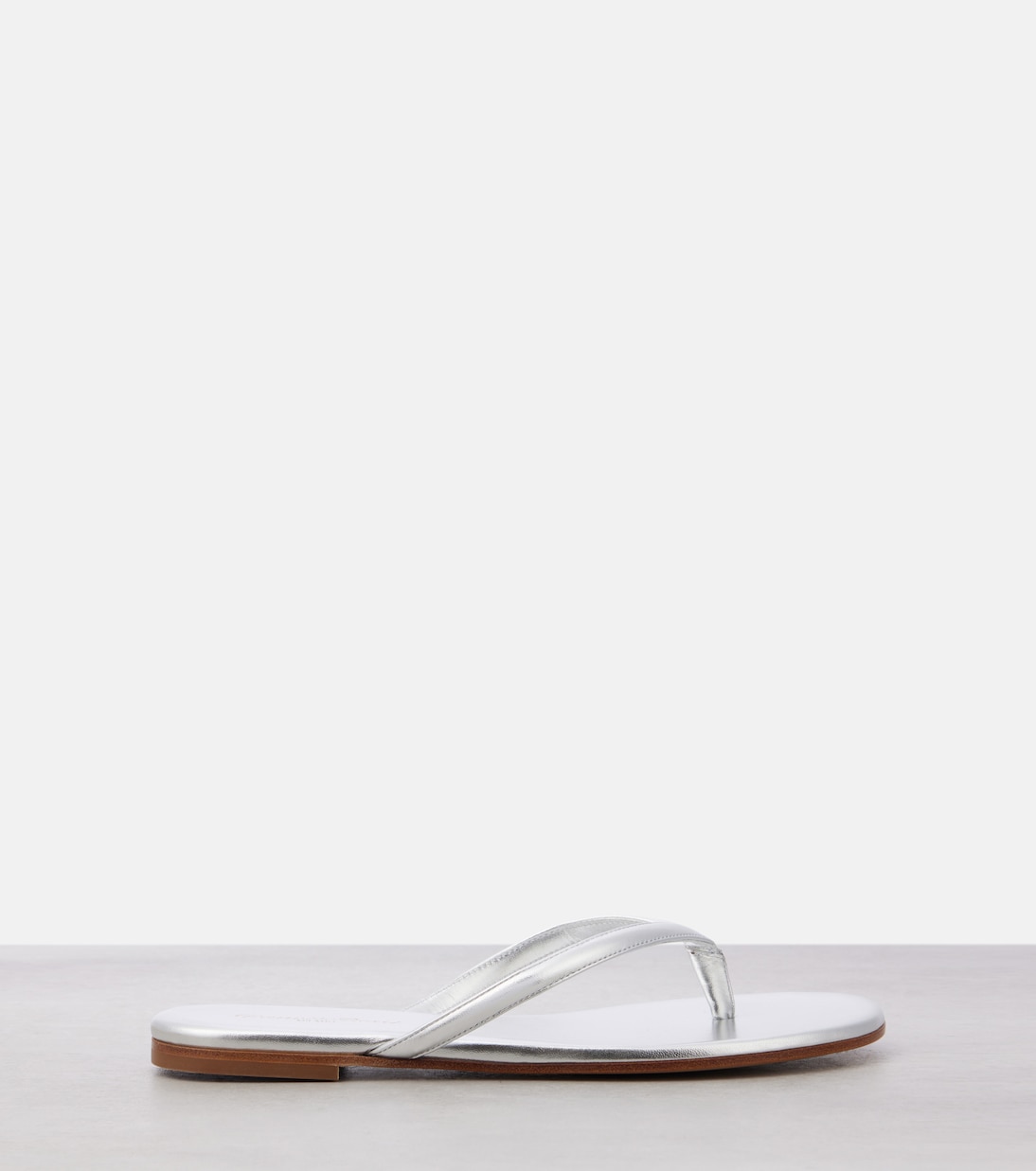 Calypso metallic leather thong sandals | Gianvito Rossi