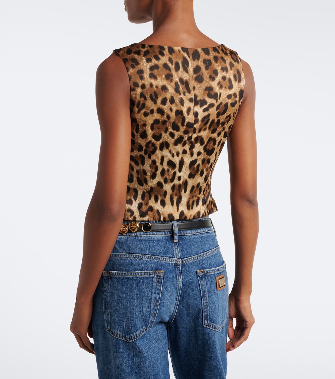Picture 4 out of 5