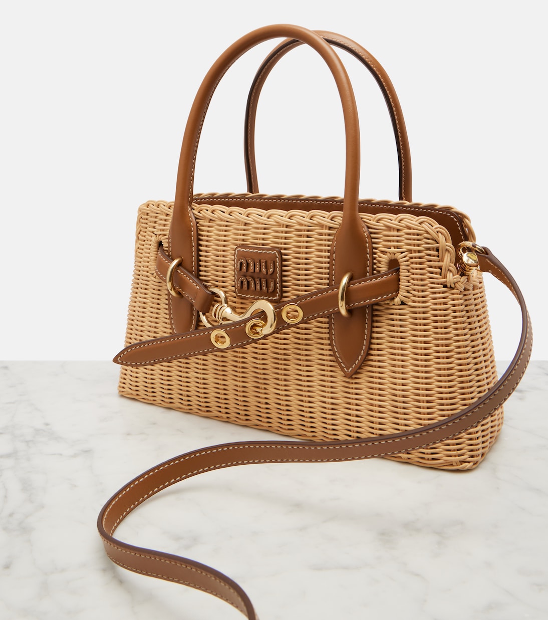 Aventure Tasche aus Raffiabast mit Lederbesatz | Miu Miu