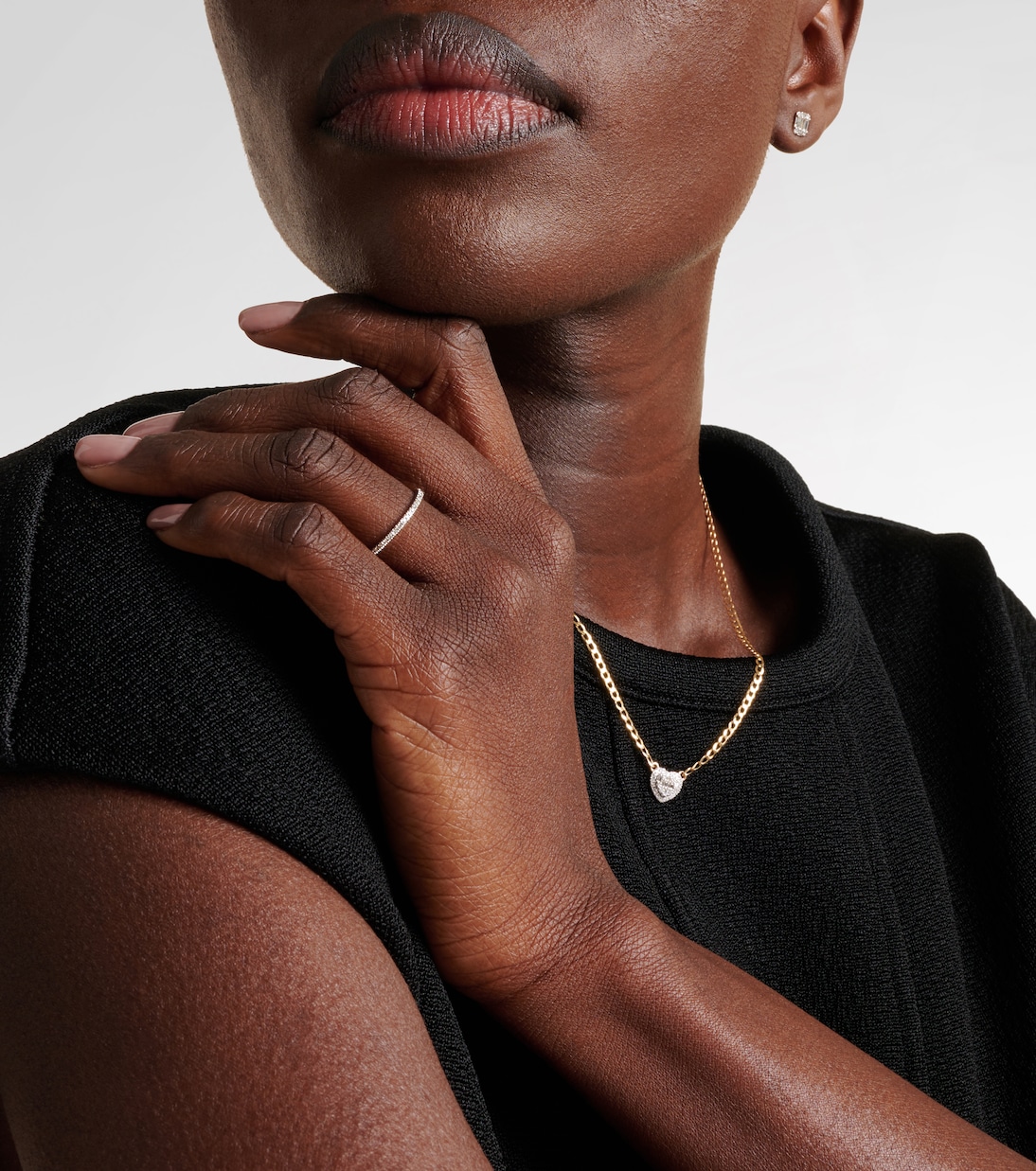 Ring aus 10kt Gelbgold mit Diamanten | Stone and Strand