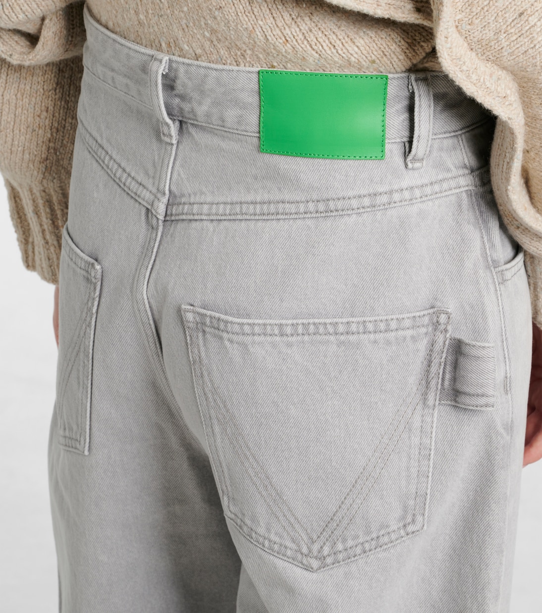 Jeans a gamba larga e vita media | Bottega Veneta