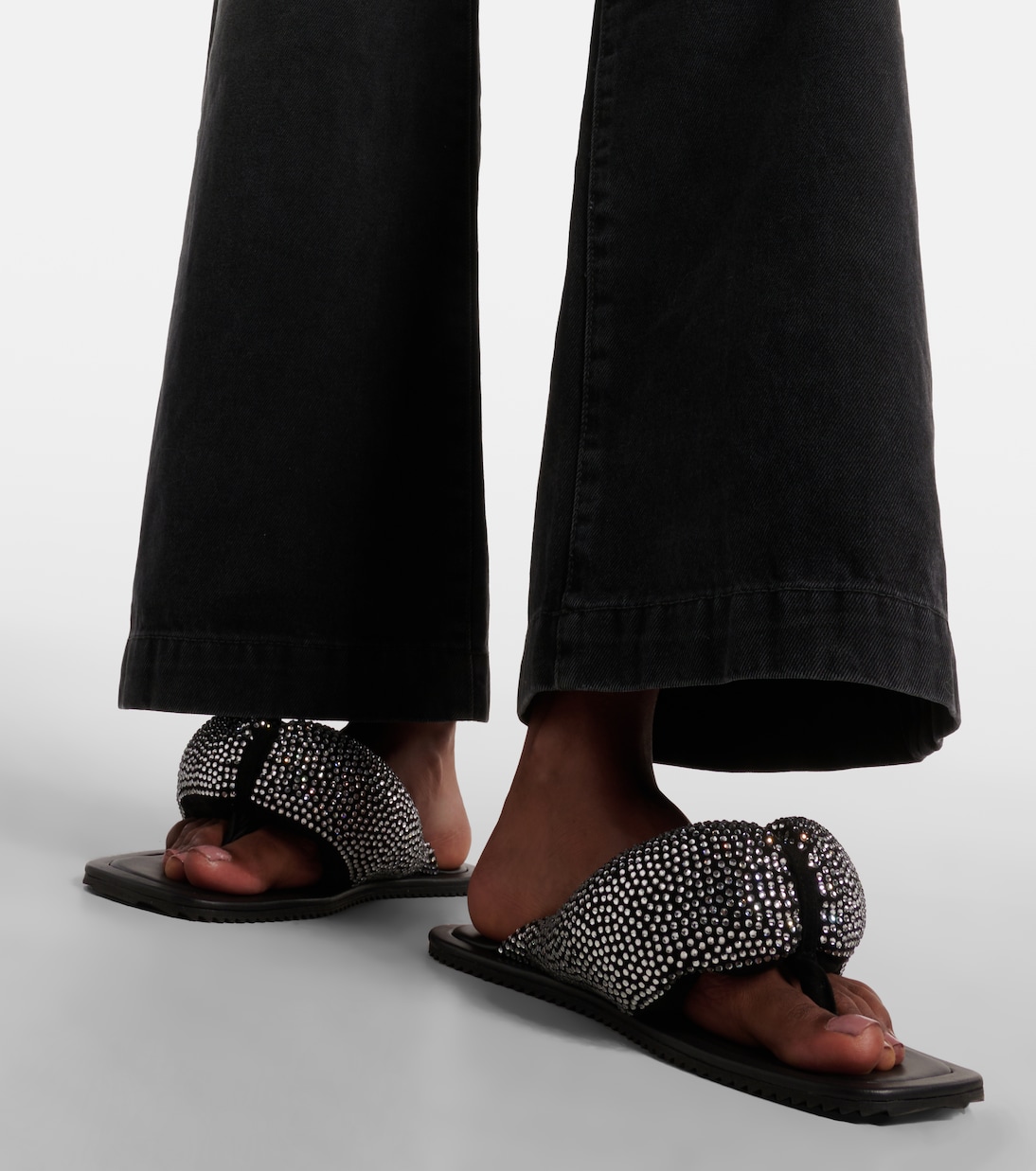 Sandalen Indie aus Leder mit Kristallen | The Attico