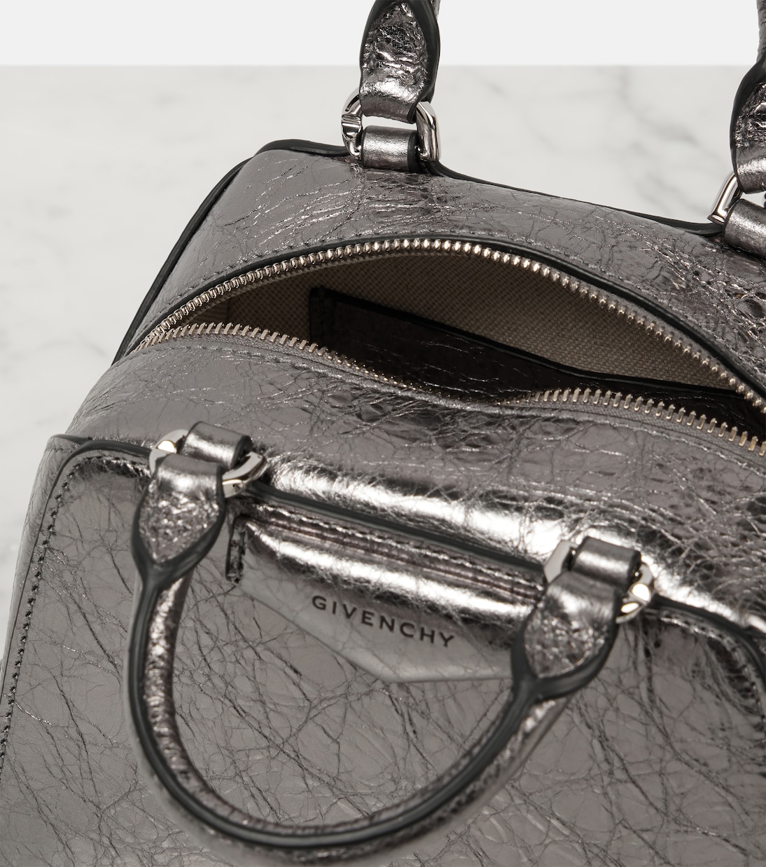 Antigona Cube Nano leather tote bag | Givenchy