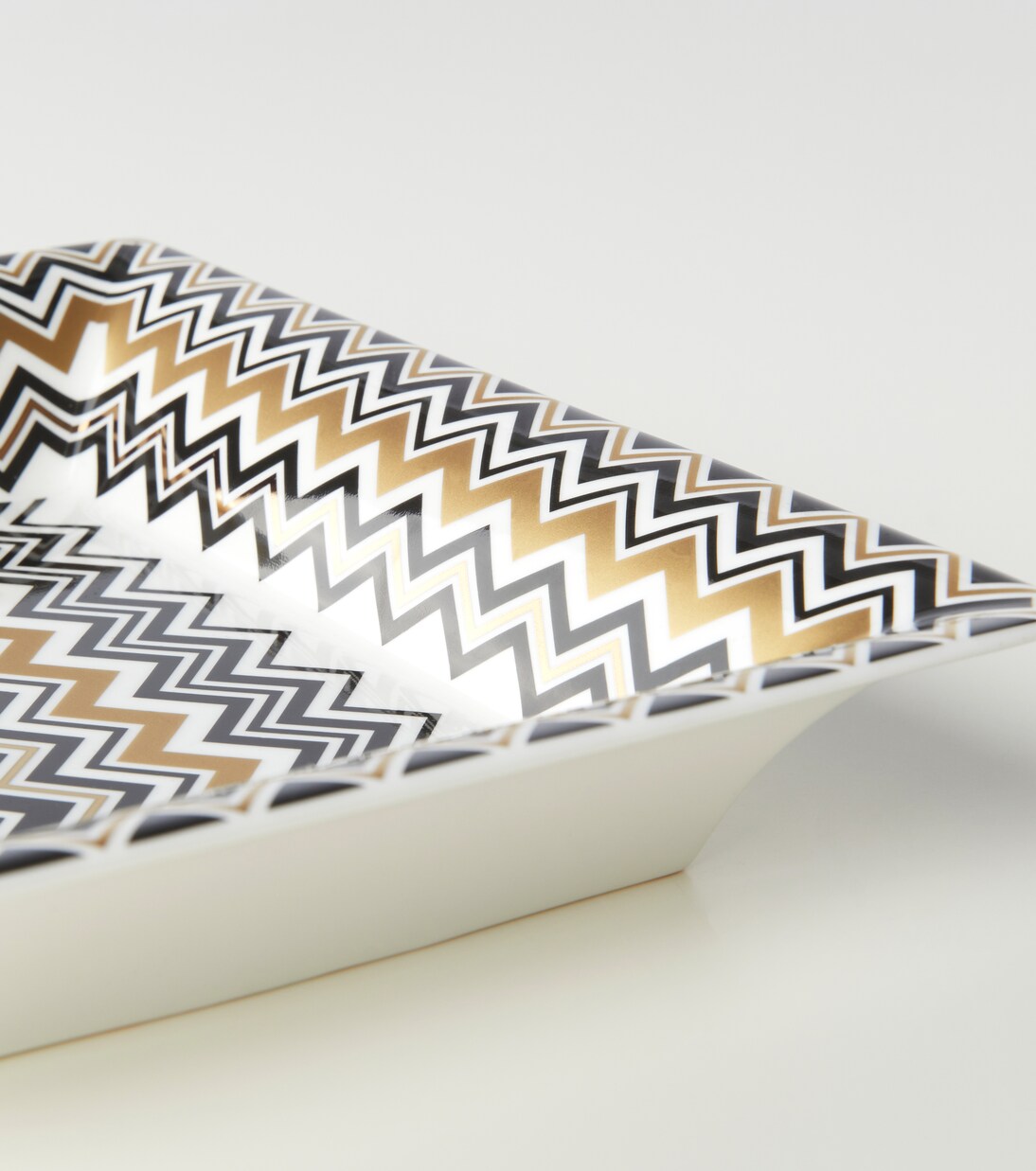 Zigzag Gold decorative tray | Missoni