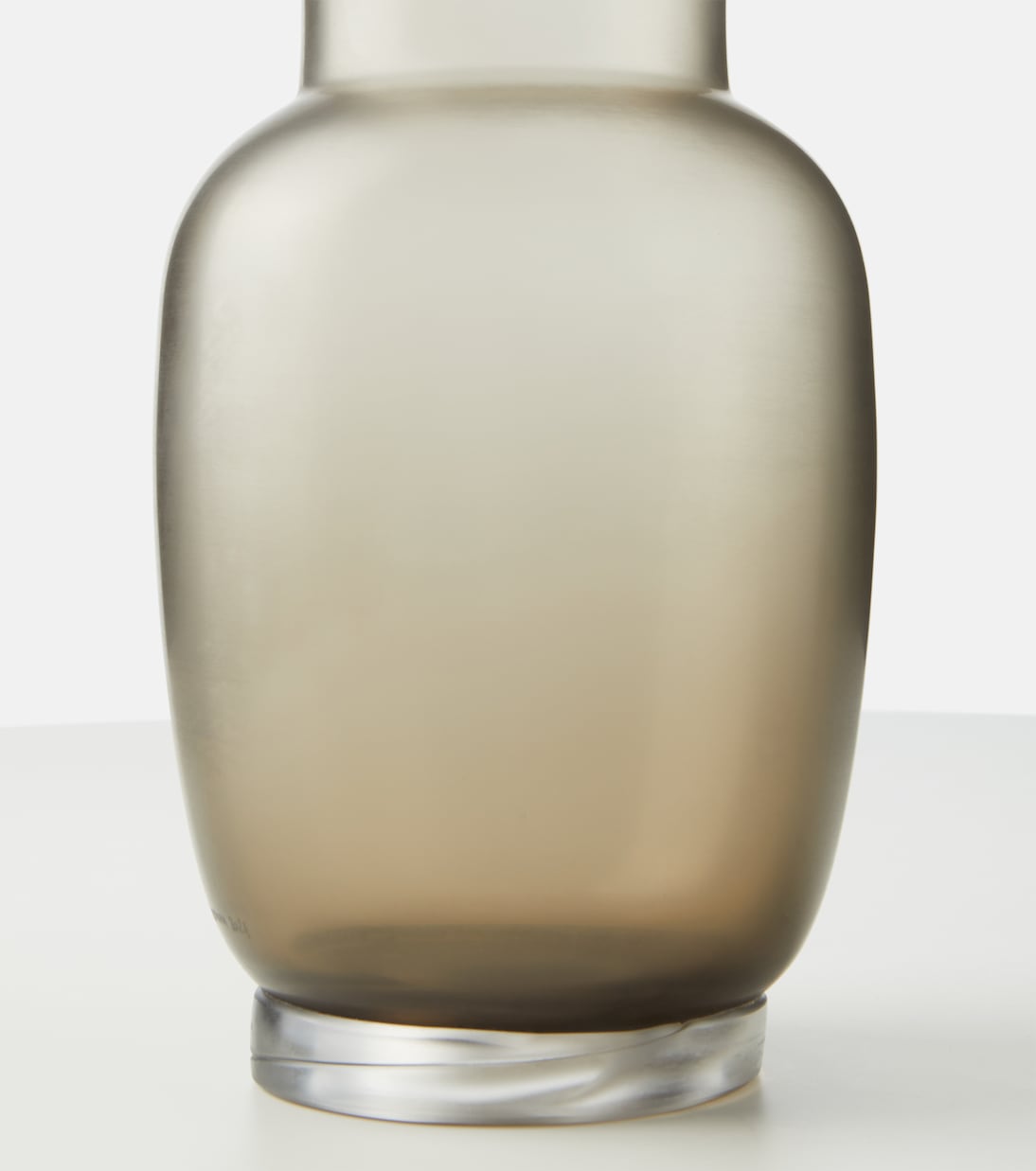 Satin Murano glass vase | Venini