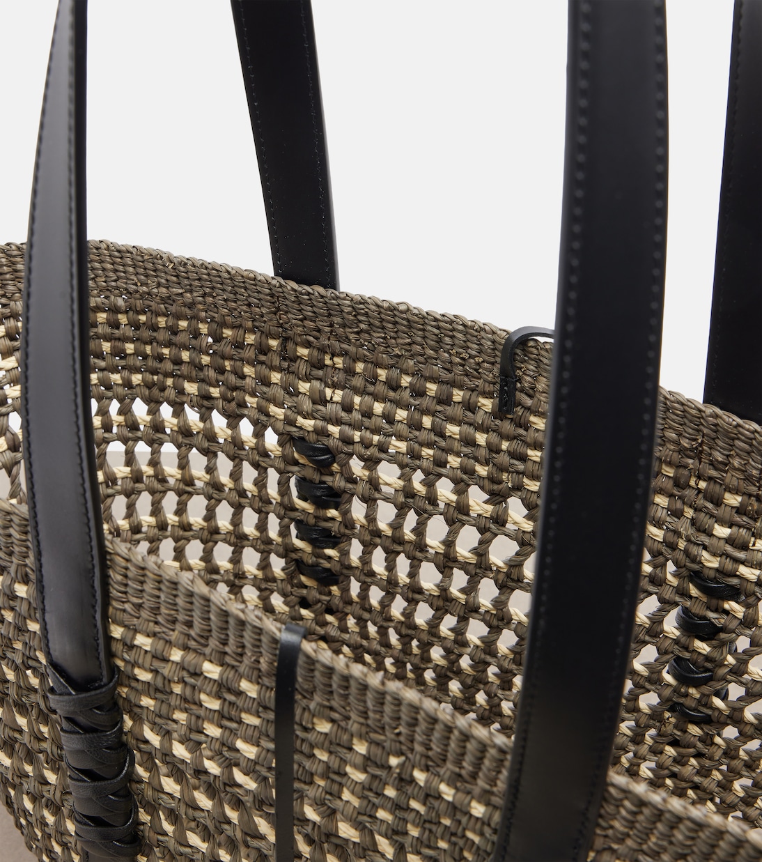 Paula's Ibiza Braid Medium basket bag | Loewe