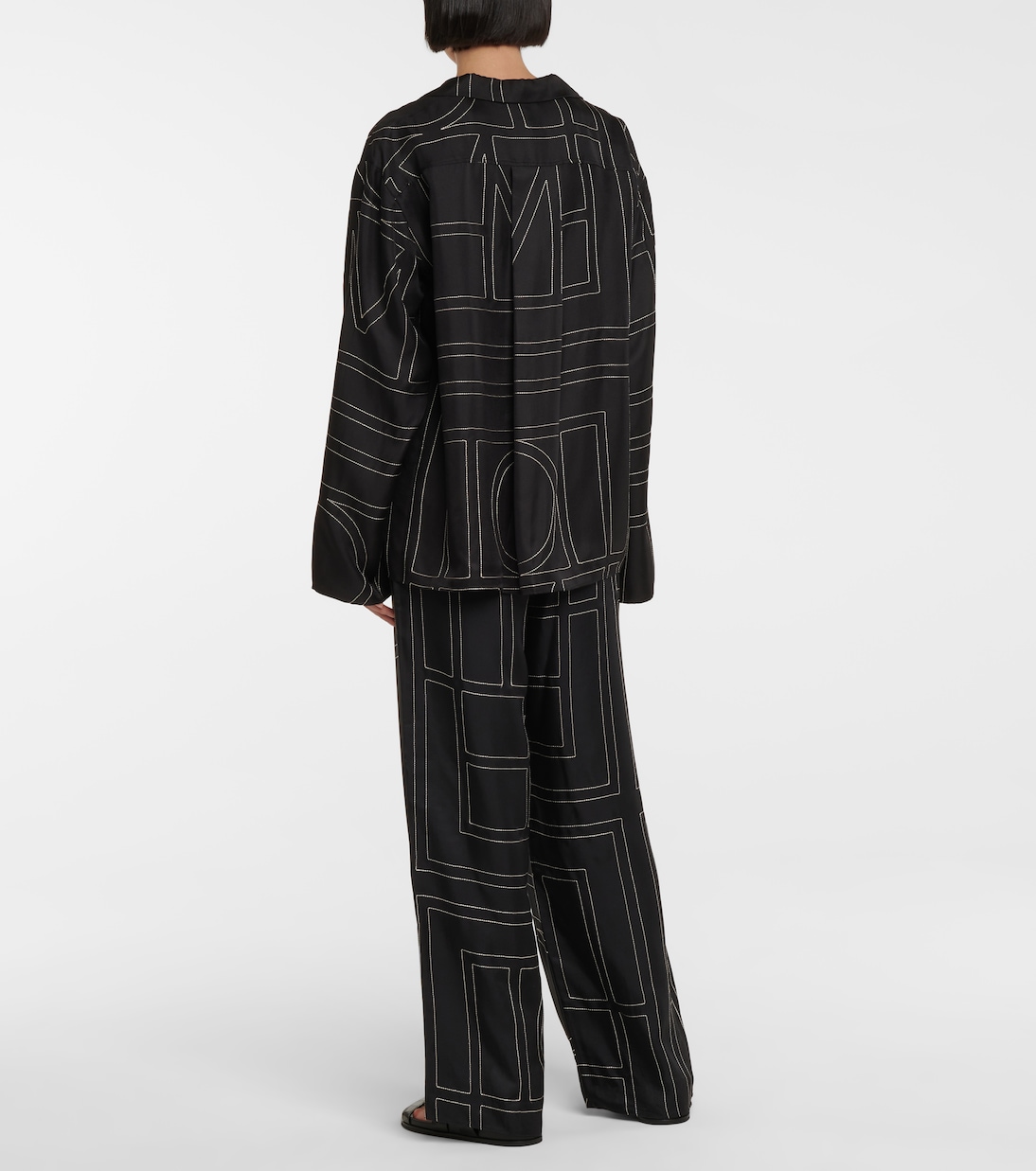 Chemise brodée en soie à logo | Toteme