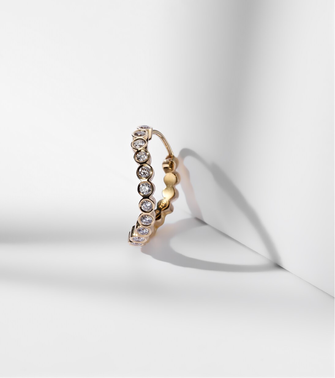Courant 18kt gold single earring with diamonds | Sophie Bille Brahe