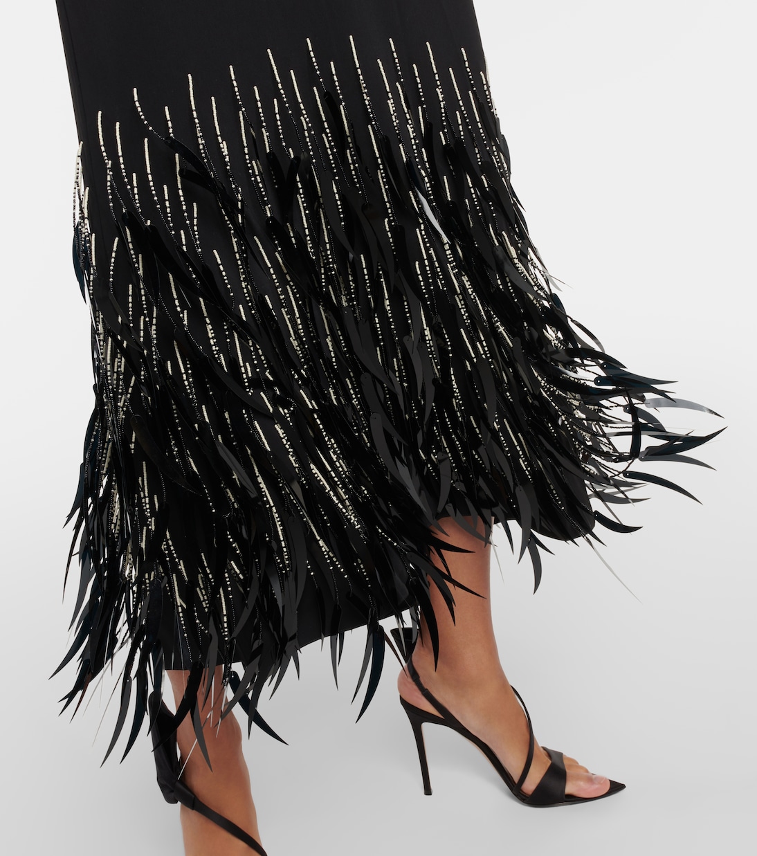 Maxikleid aus Crêpe mit Federn | Johanna Ortiz