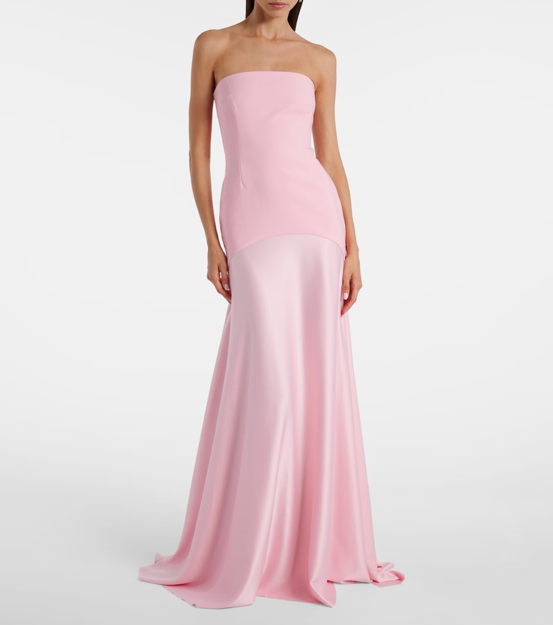 Robe longue Alessandra en satin | Solace London