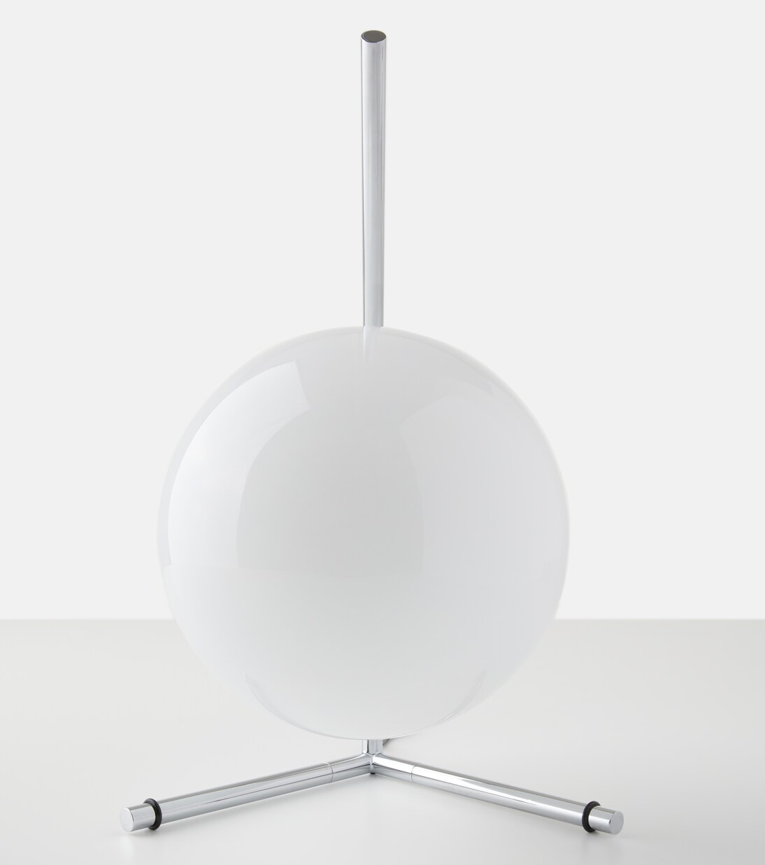 IC Lights T1 Low table lamp by Michael Anastassiades, EU plug | Flos