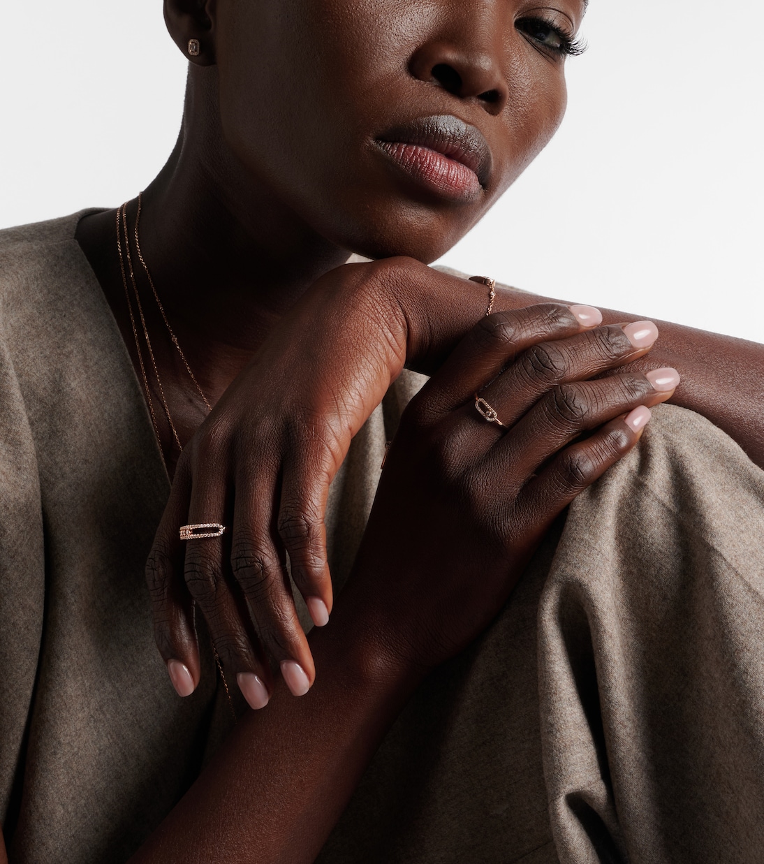 Move Uno 18kt rose gold ring with diamonds | Messika