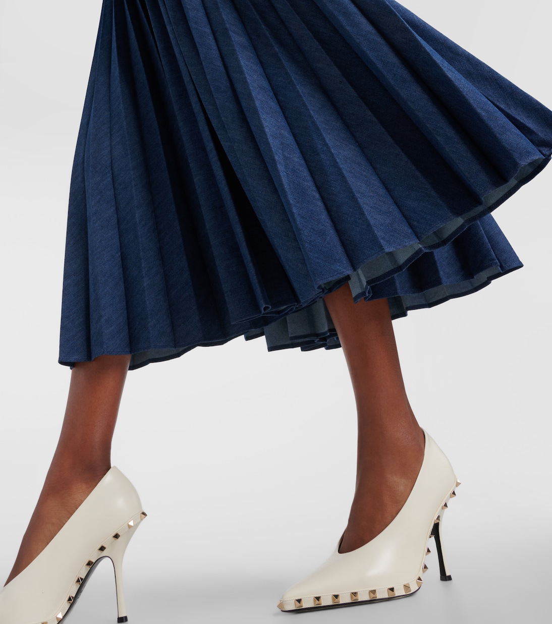 VGold plissé chambray maxi dress | Valentino