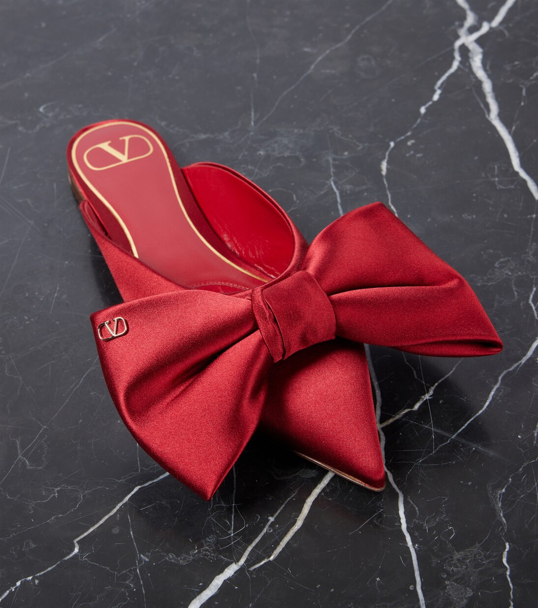 Slippers 05 aus Satin | Valentino Garavani