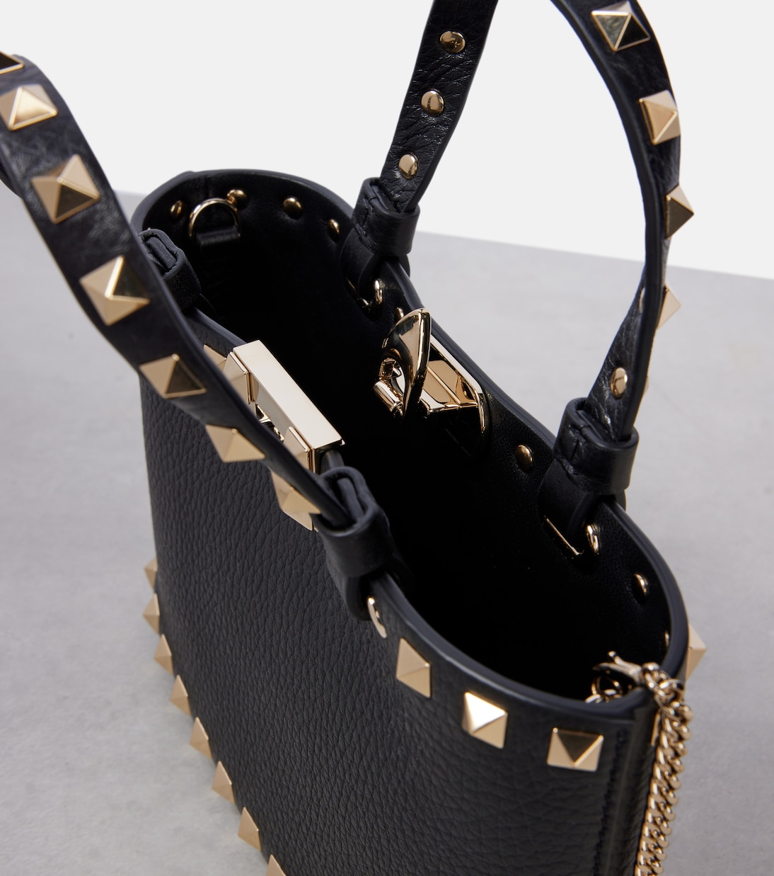 Tote Bag Rockstud aus Leder | Valentino Garavani