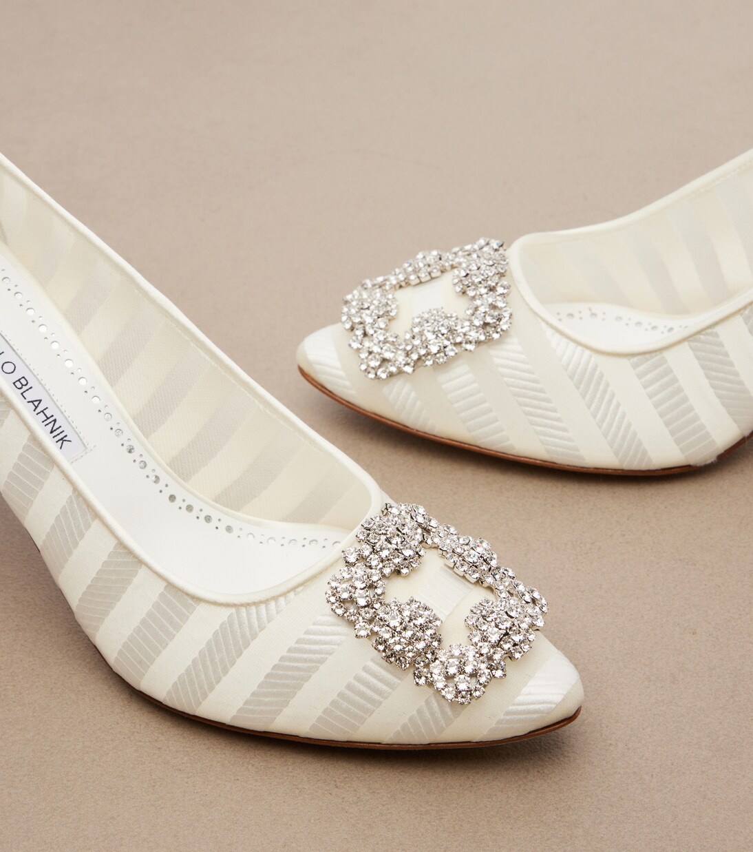 Pumps Hangisi aus Organza mit Kristallen | Manolo Blahnik