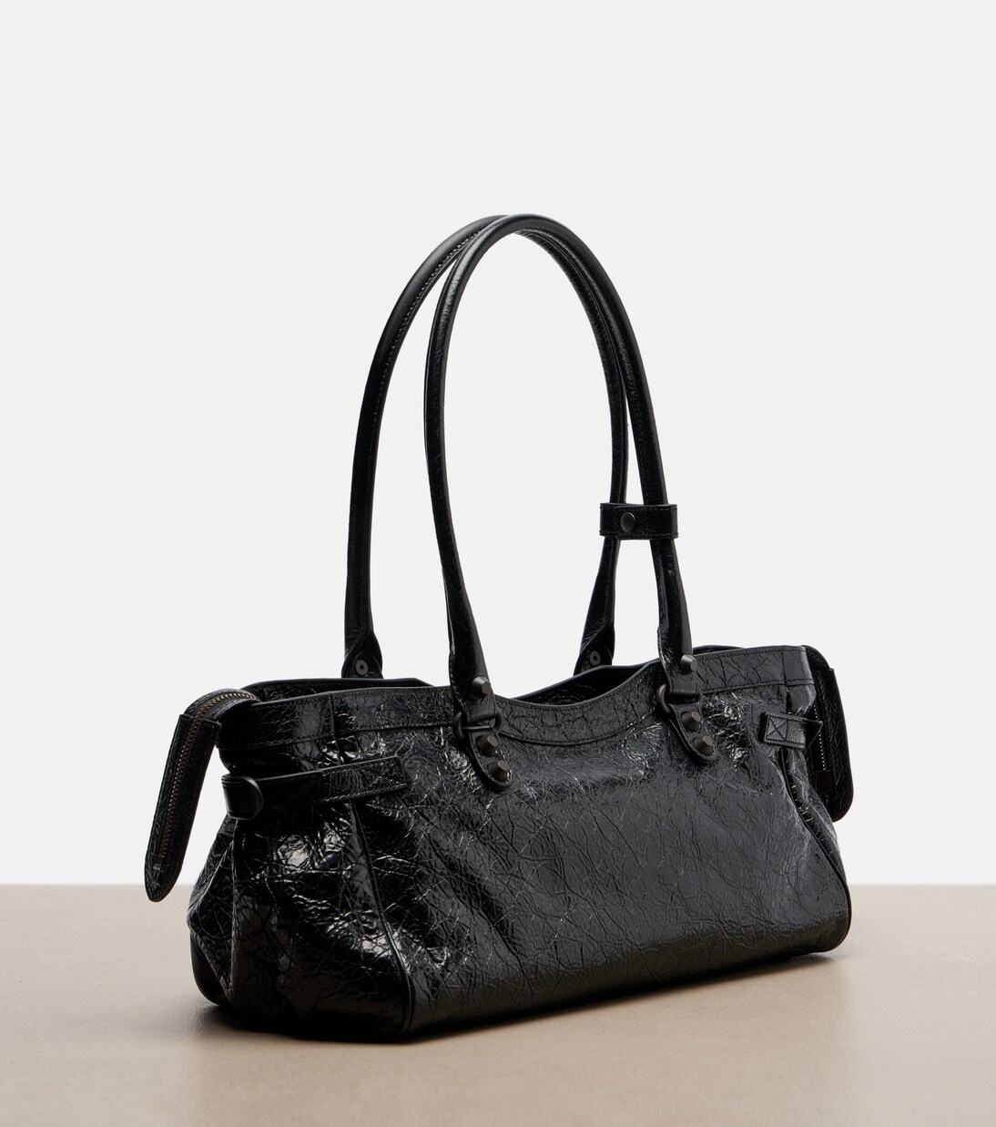 Le City East-West leather shoulder bag | Balenciaga