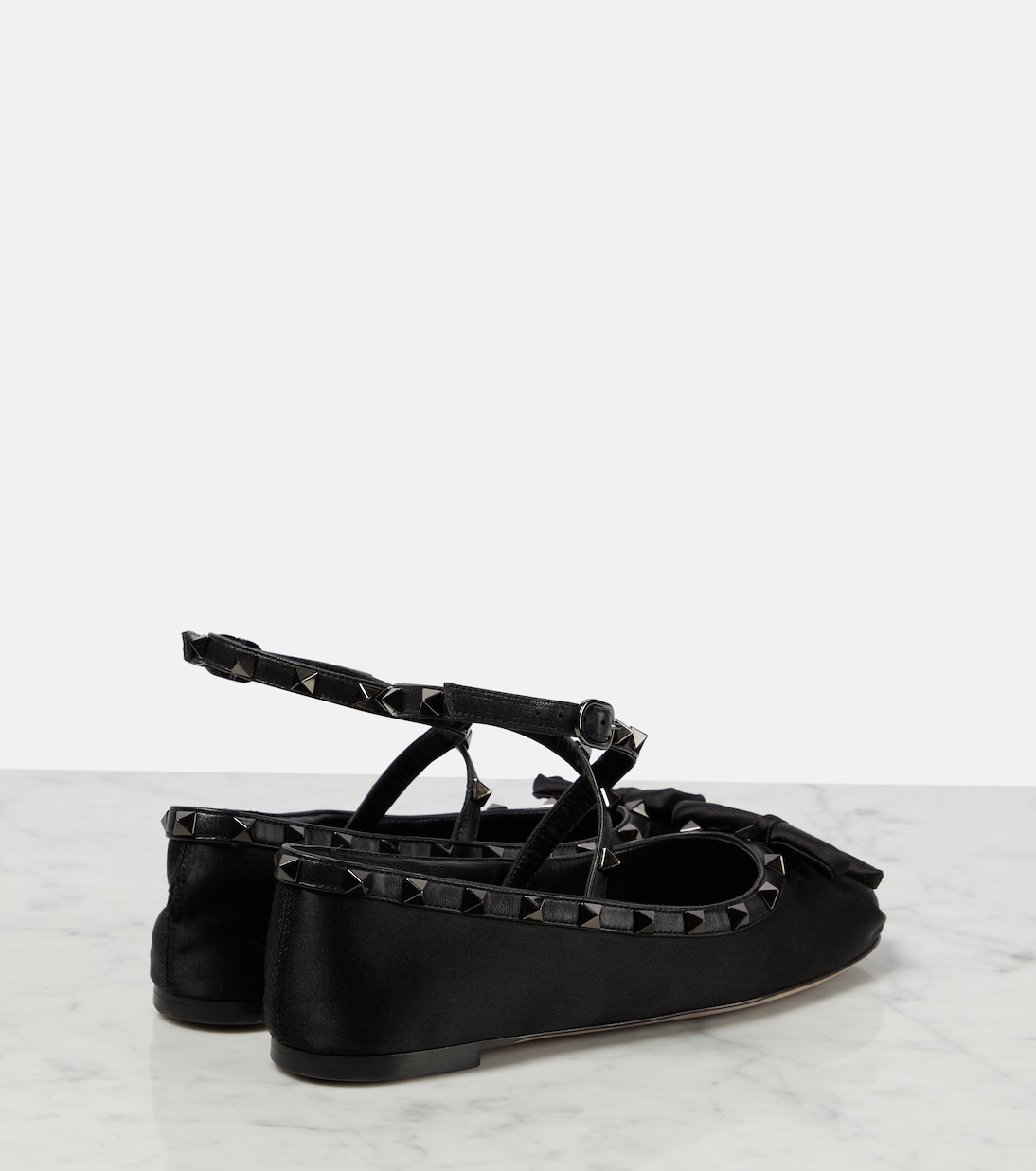 Ballerinas Rockstud aus Satin | Valentino Garavani