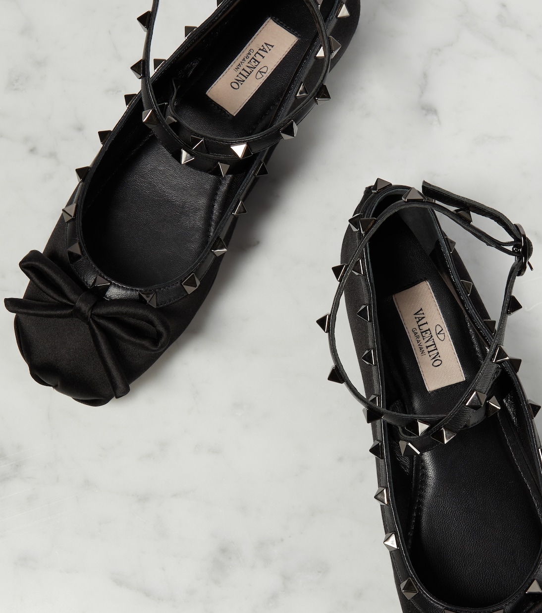 Ballerinas Rockstud aus Satin | Valentino Garavani