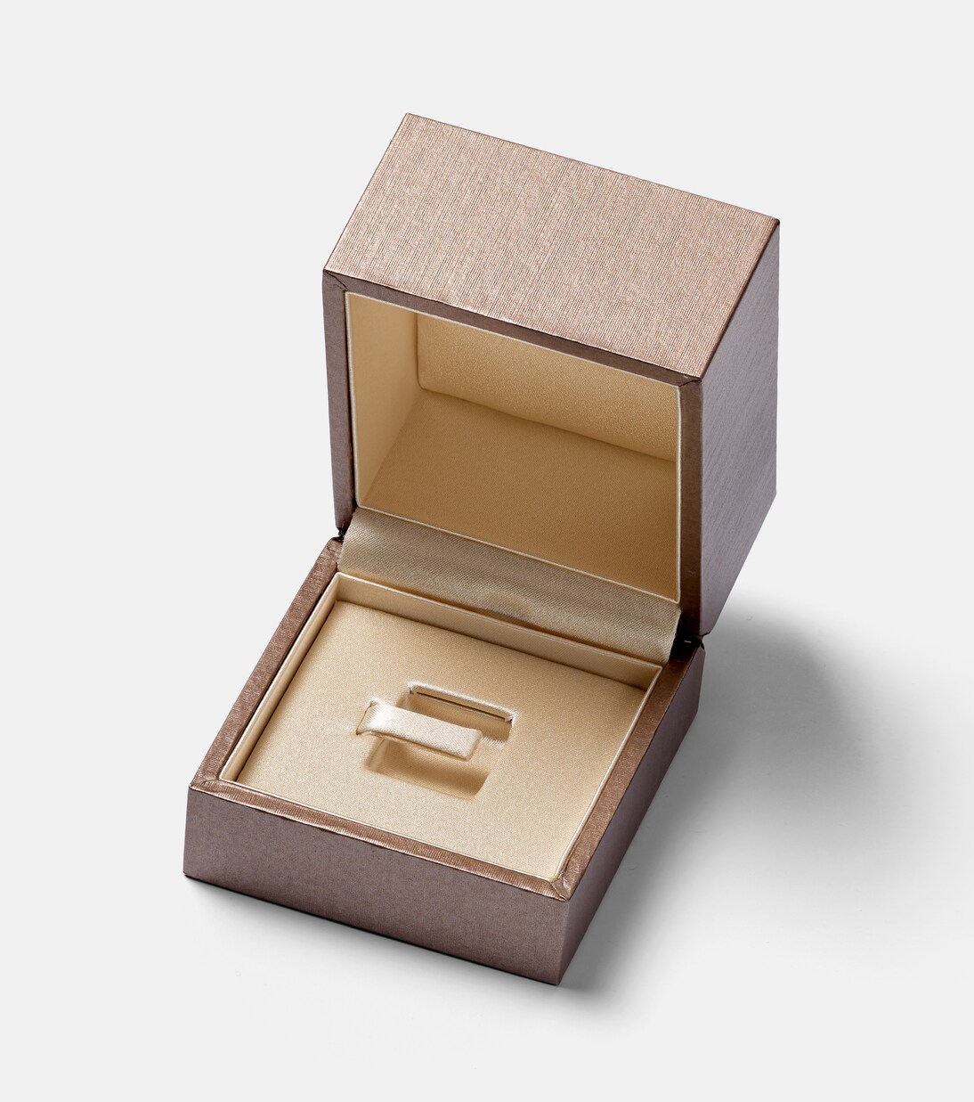 B.Zero1 18kt white gold ring with diamonds | Bvlgari