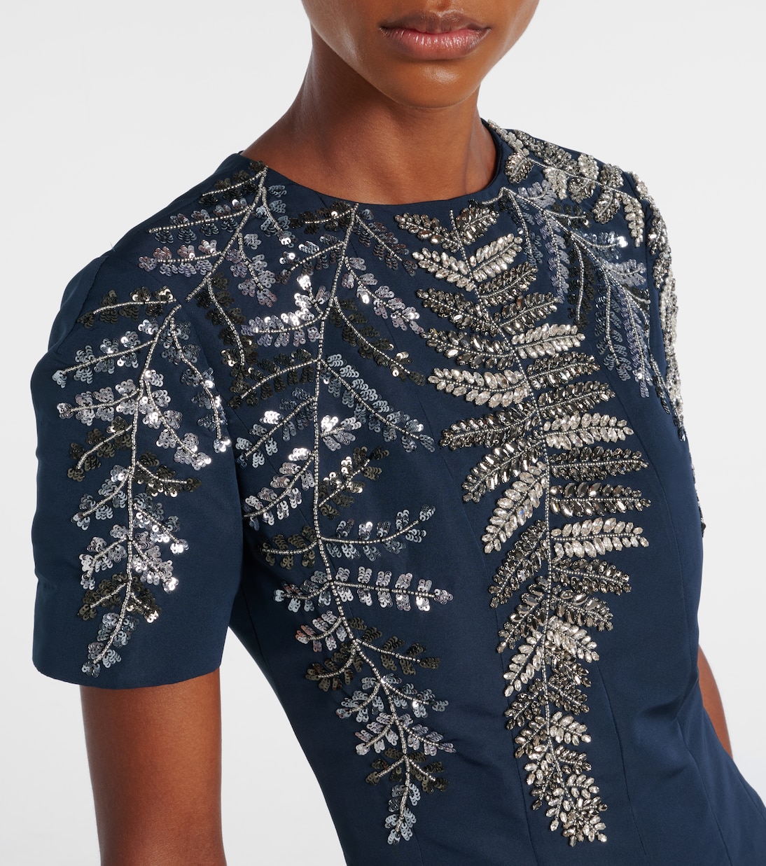 缀饰罗缎长礼服 | Oscar de la Renta