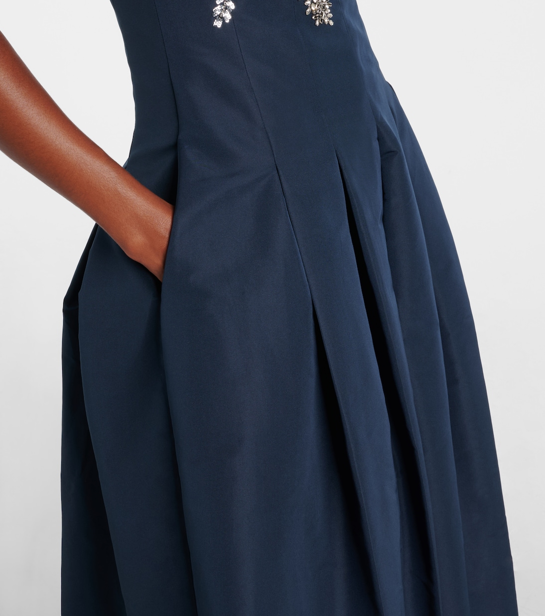 缀饰罗缎长礼服 | Oscar de la Renta