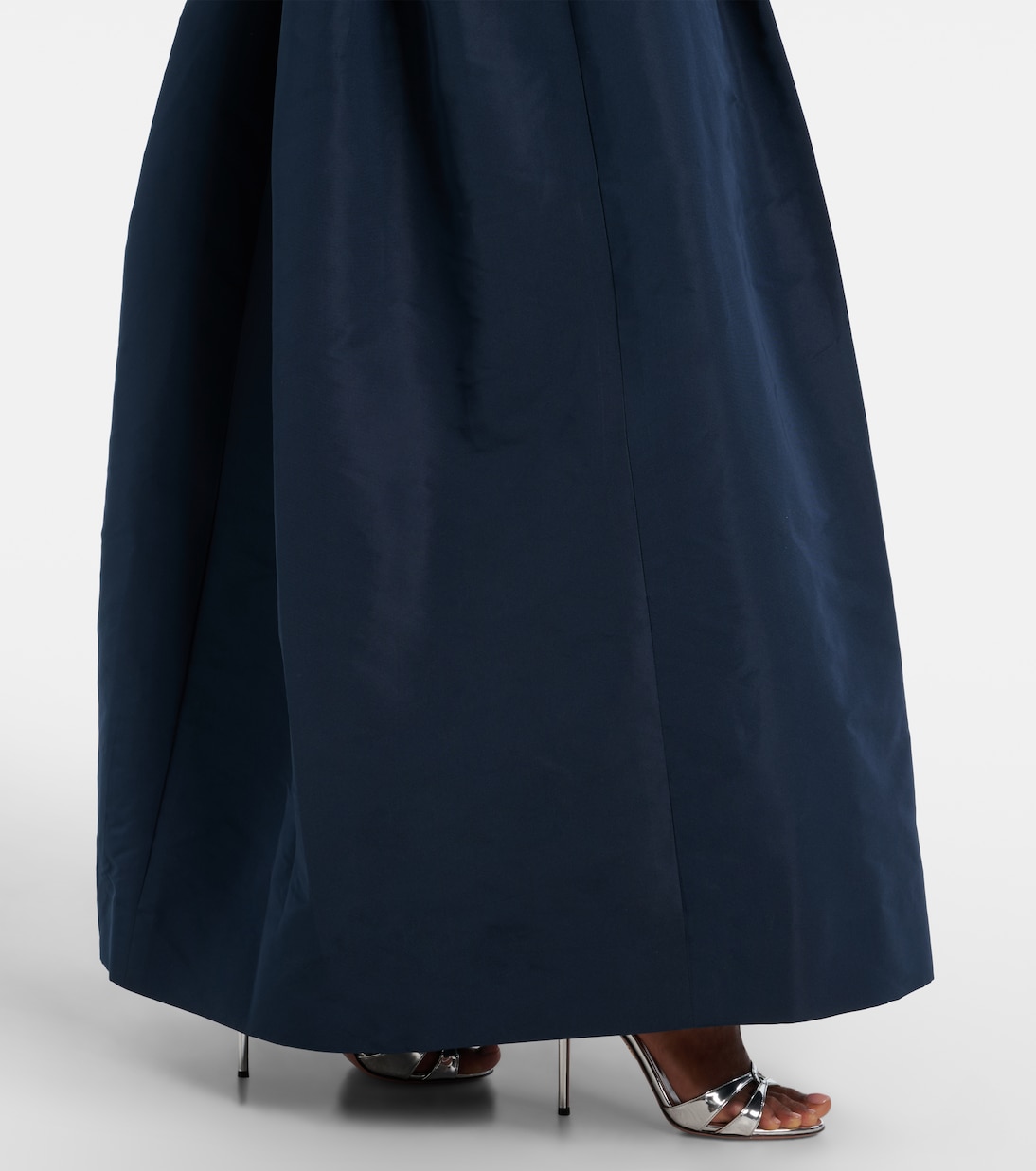 缀饰罗缎长礼服 | Oscar de la Renta