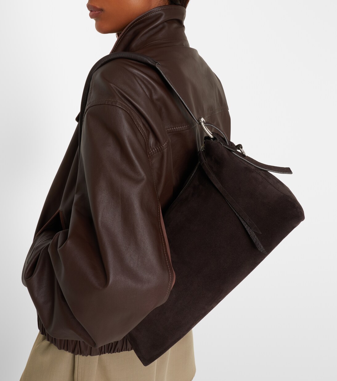 Schultertasche Small aus Veloursleder | Lemaire