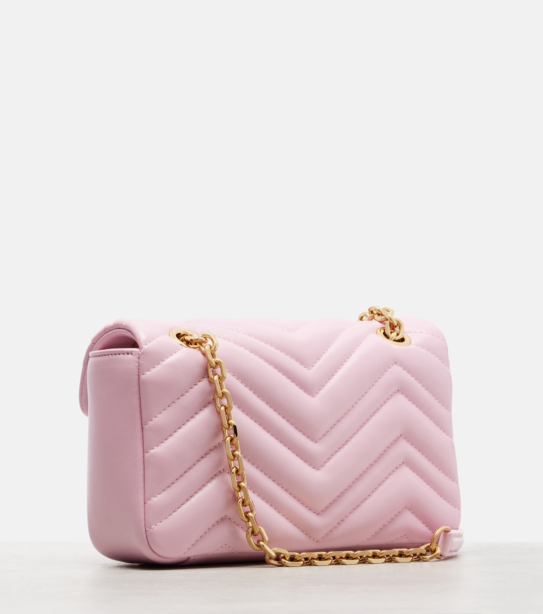 GG Marmont Small leather shoulder bag | Gucci
