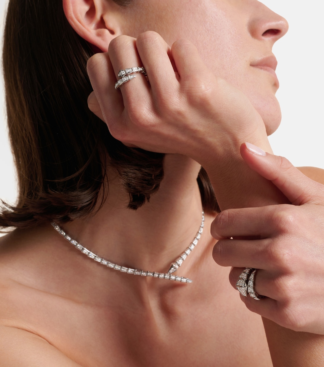 Serpenti Viper 18kt white gold ring with diamonds | Bvlgari