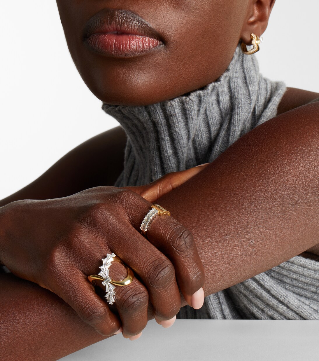 Ring aus 18kt Gelbgold (750/1000) mit Diamanten | Yeprem