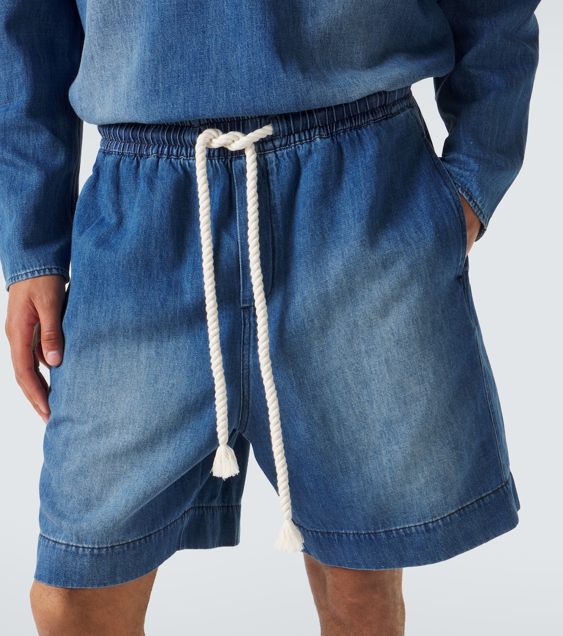 Denim shorts | Commas