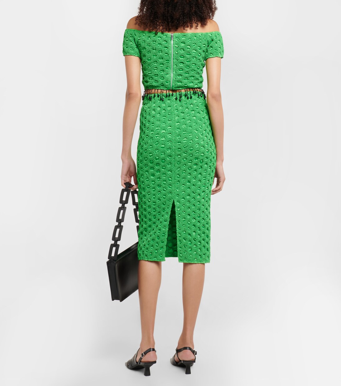 Verziertes Off-Shoulder-Top aus Satin | Ganni