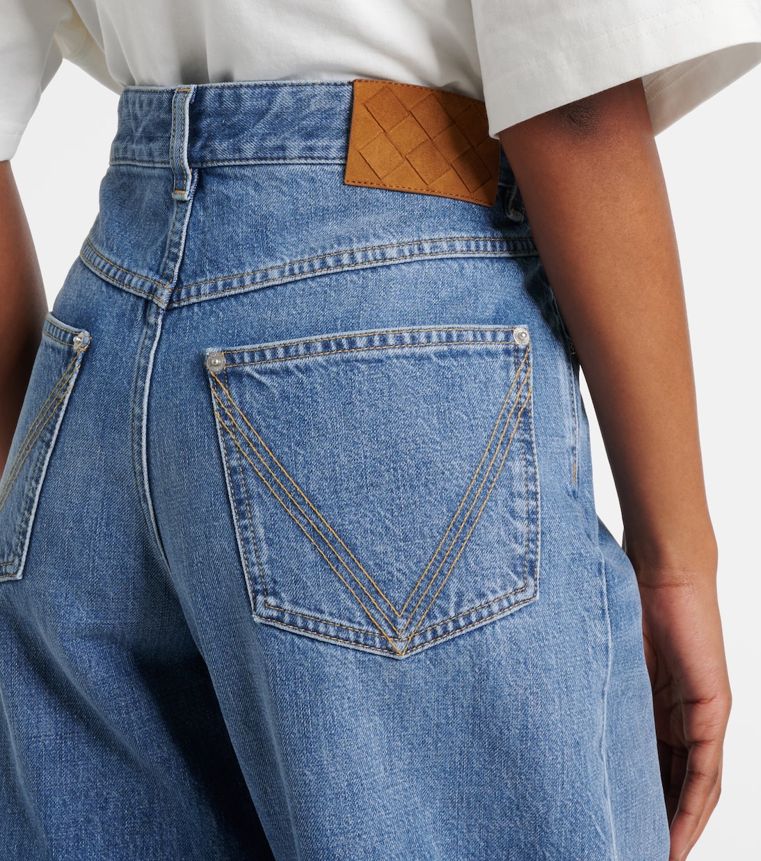 Jeans rectos de tiro medio | Bottega Veneta