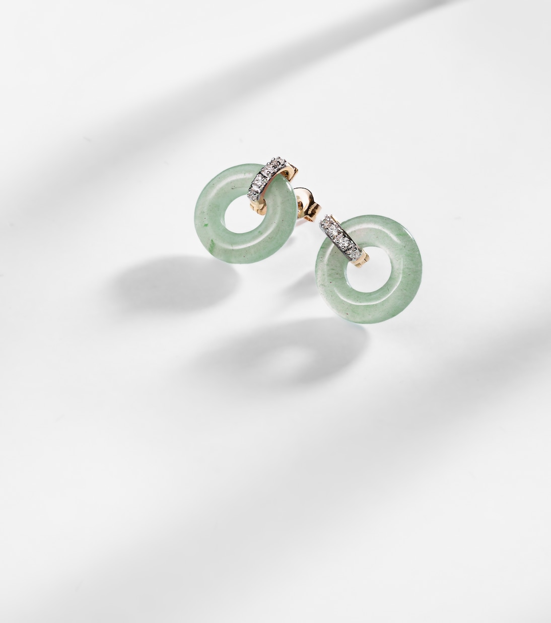 Ohrringe aus Jade mit 14kt Gelbgold (585/1000) und Diamanten | Mateo