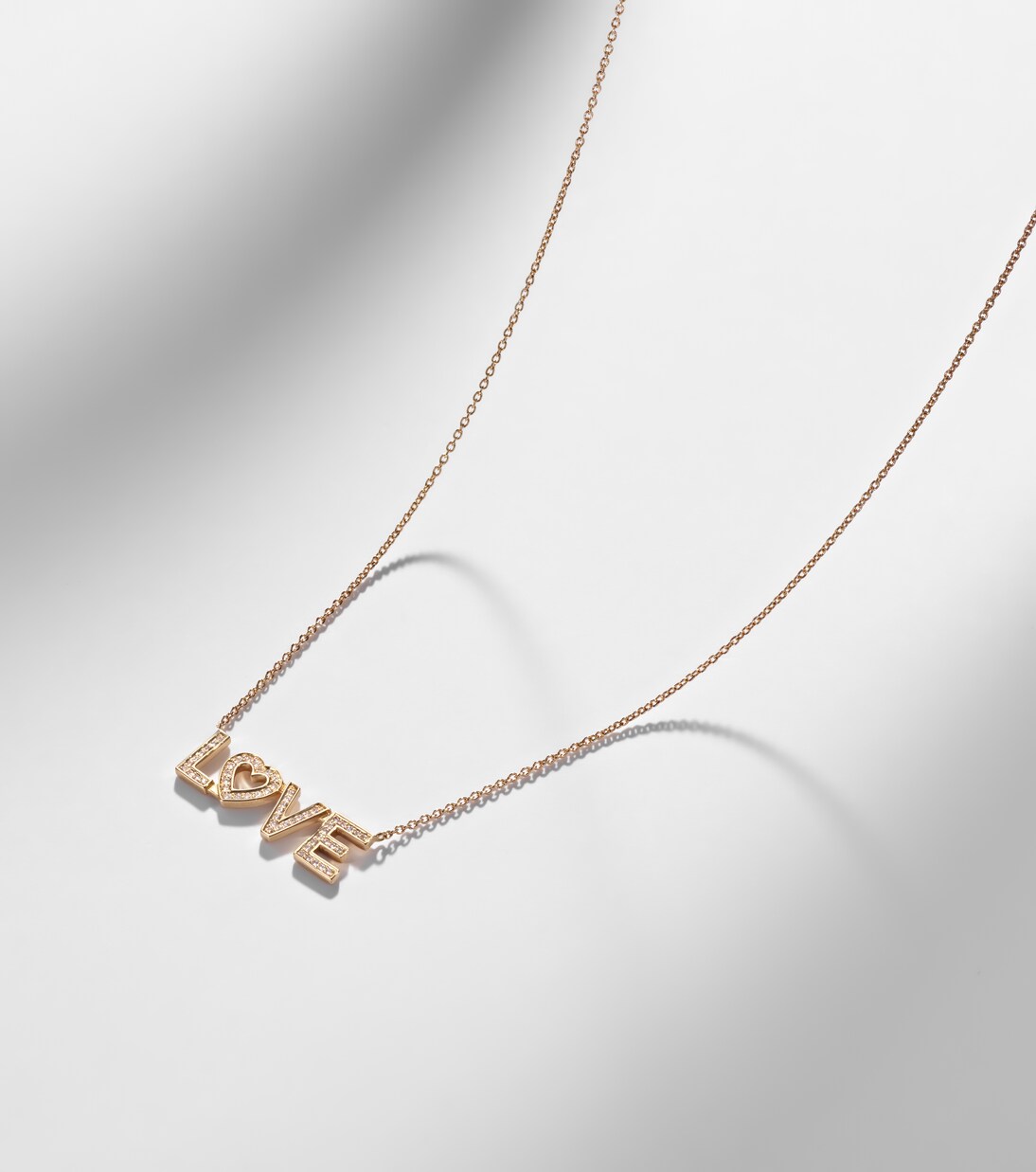Love 18kt gold necklace with diamonds | Sophie Bille Brahe