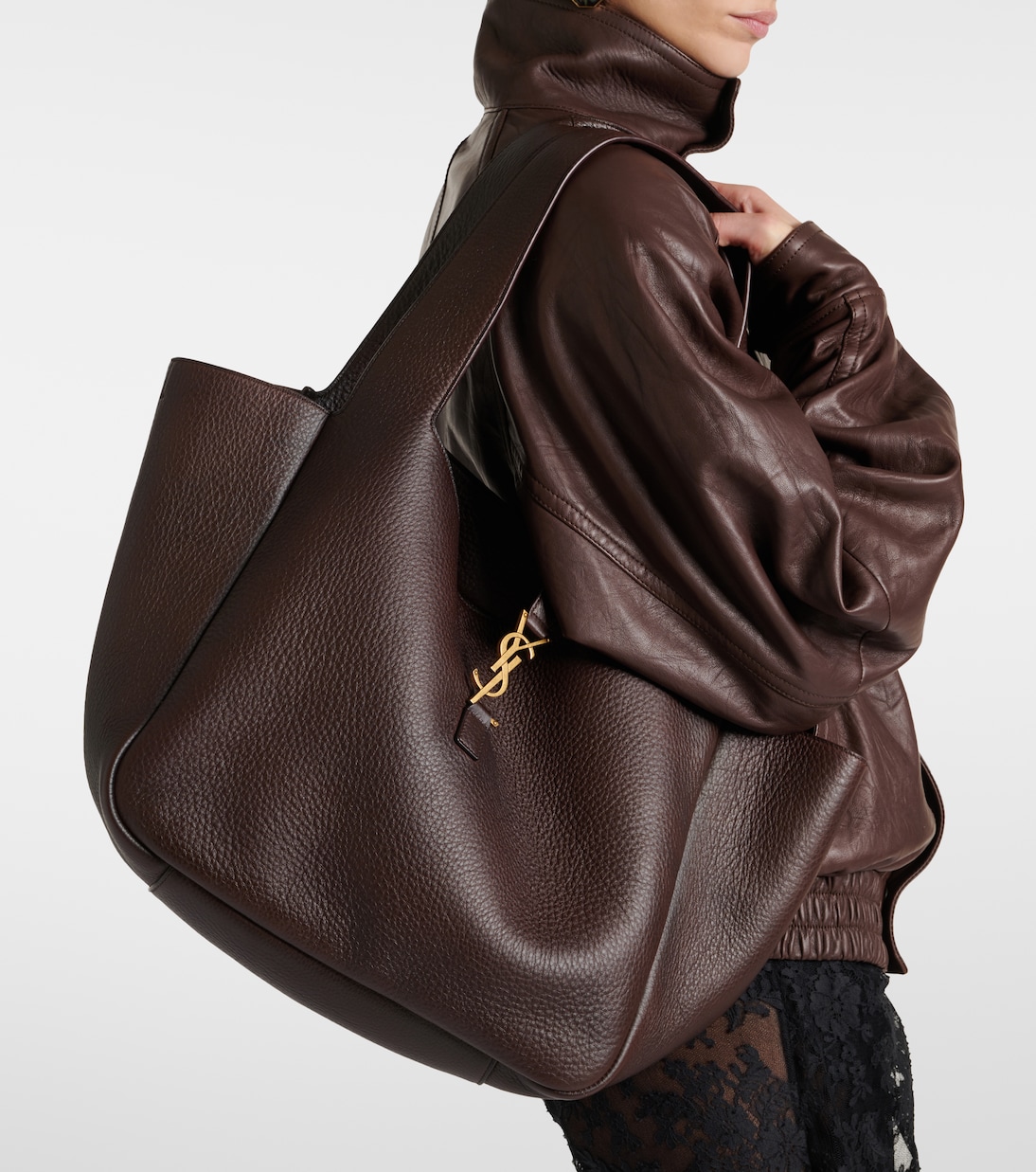 Le 5 à 7 Bea Large leather shopper | Saint Laurent