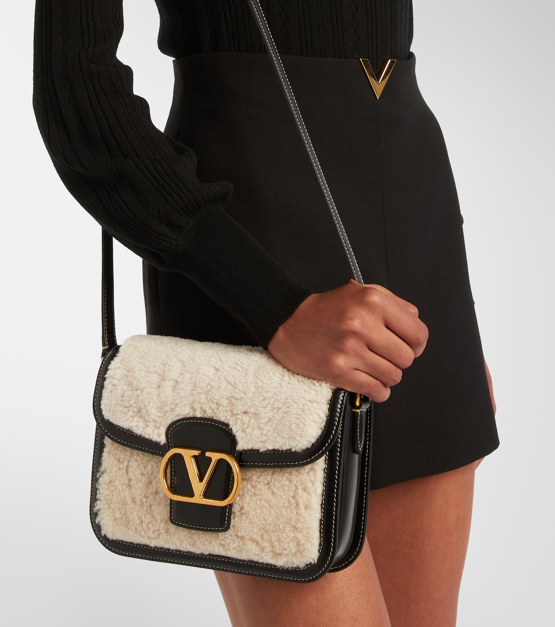 9TO5 shearling and leather shoulder bag | Valentino Garavani