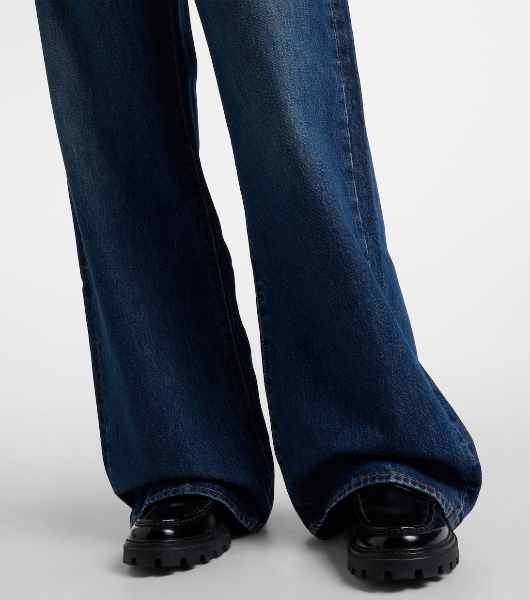 Loose low-rise wide-leg jeans | Frame