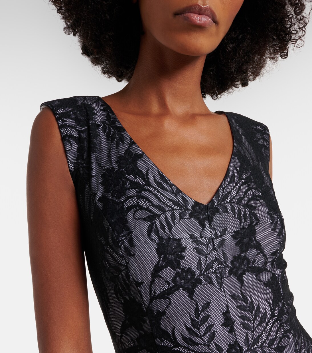 Grace lace gown | Norma Kamali