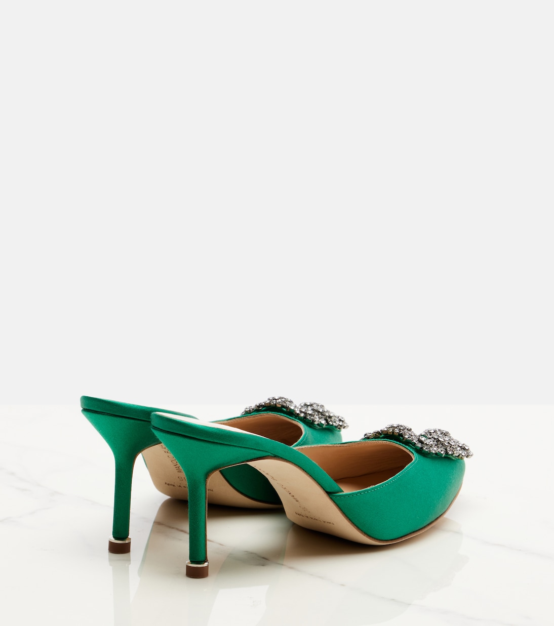 Mules Hangisimu 70 en satin à ornements | Manolo Blahnik