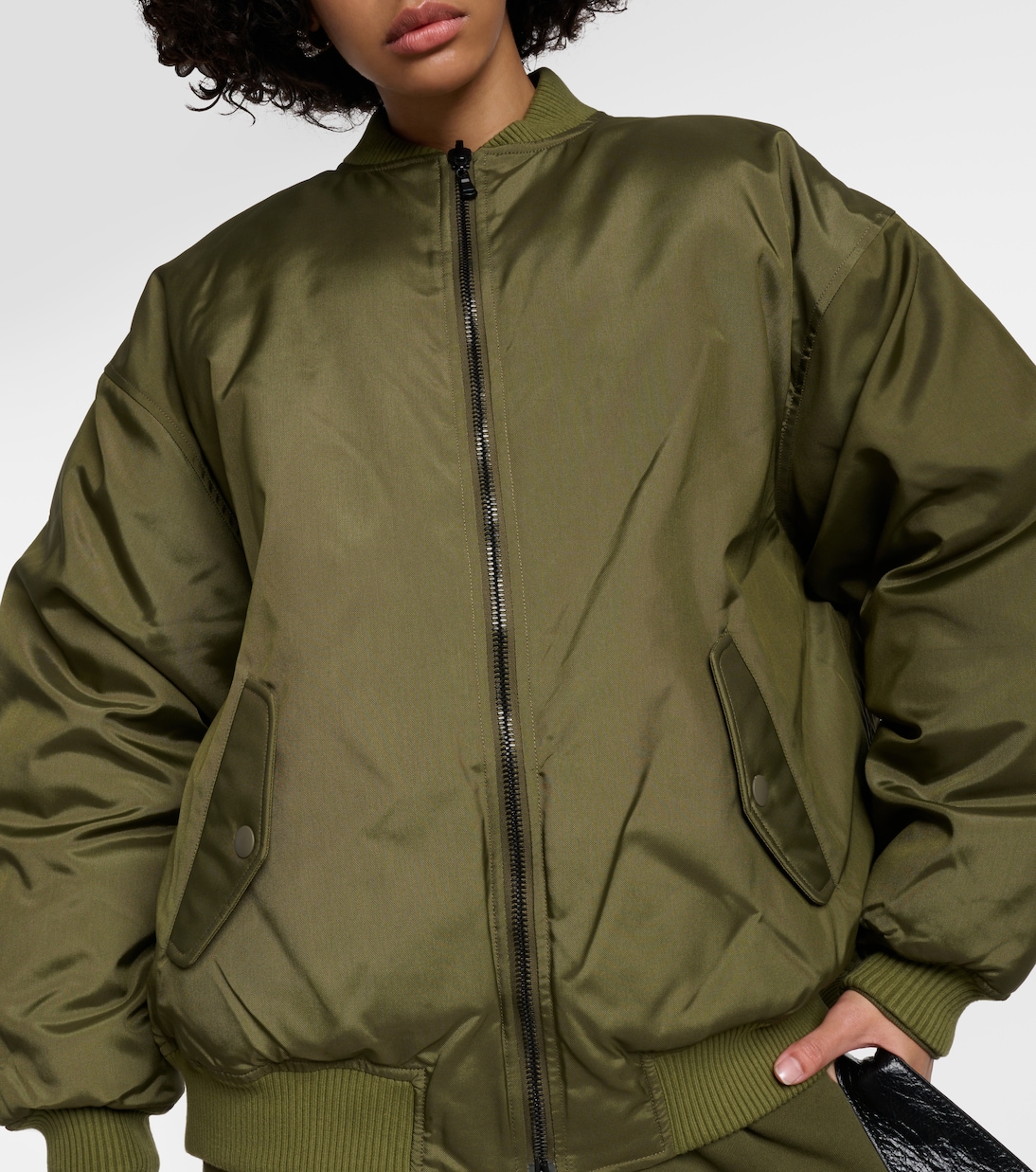 Wendbare Bomberjacke | Wardrobe.NYC