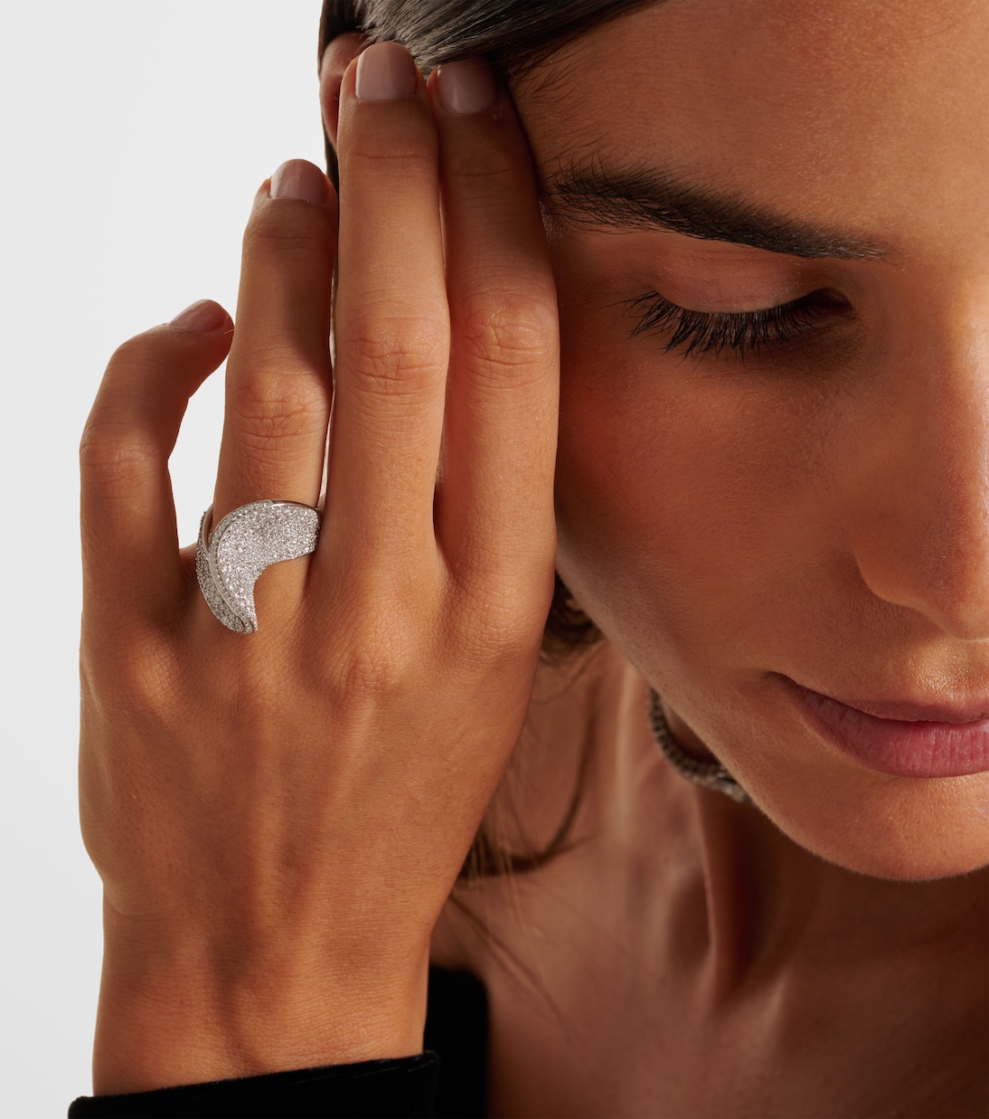 Anello in oro bianco 18kt con diamanti | Kamyen