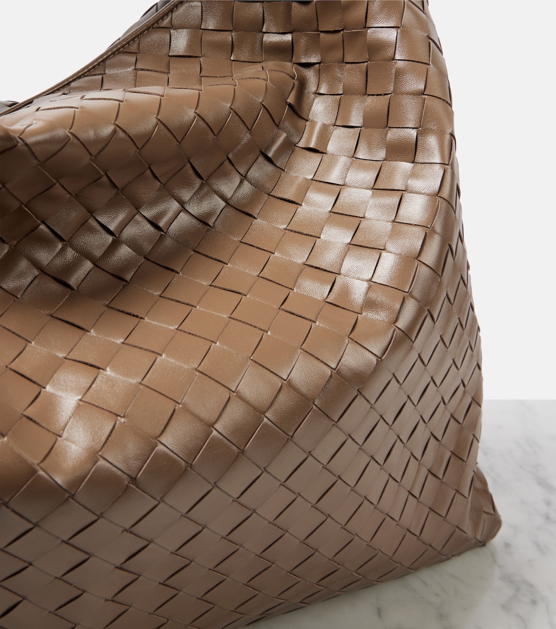Bolso Hop Large de piel Intrecciato | Bottega Veneta